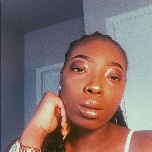 Meet your Posher, Seun